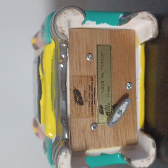 Vintage cute Jukebox - Picture 6 of 12